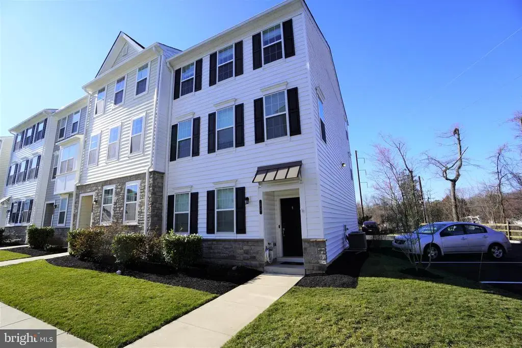 13 Jessop Ln, HATBORO