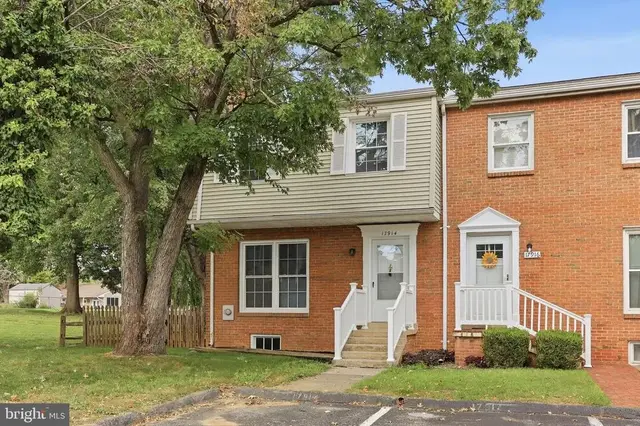 17914 Hickory Ln, Hagerstown