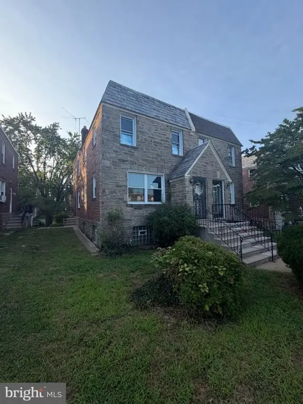 941 E Slocum St, PHILADELPHIA