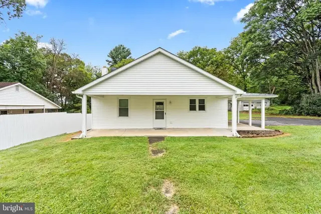 9724 Garis Shop Rd, Hagerstown
