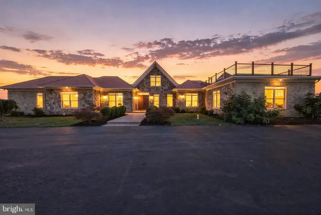 43093 Lucketts Rd, LEESBURG