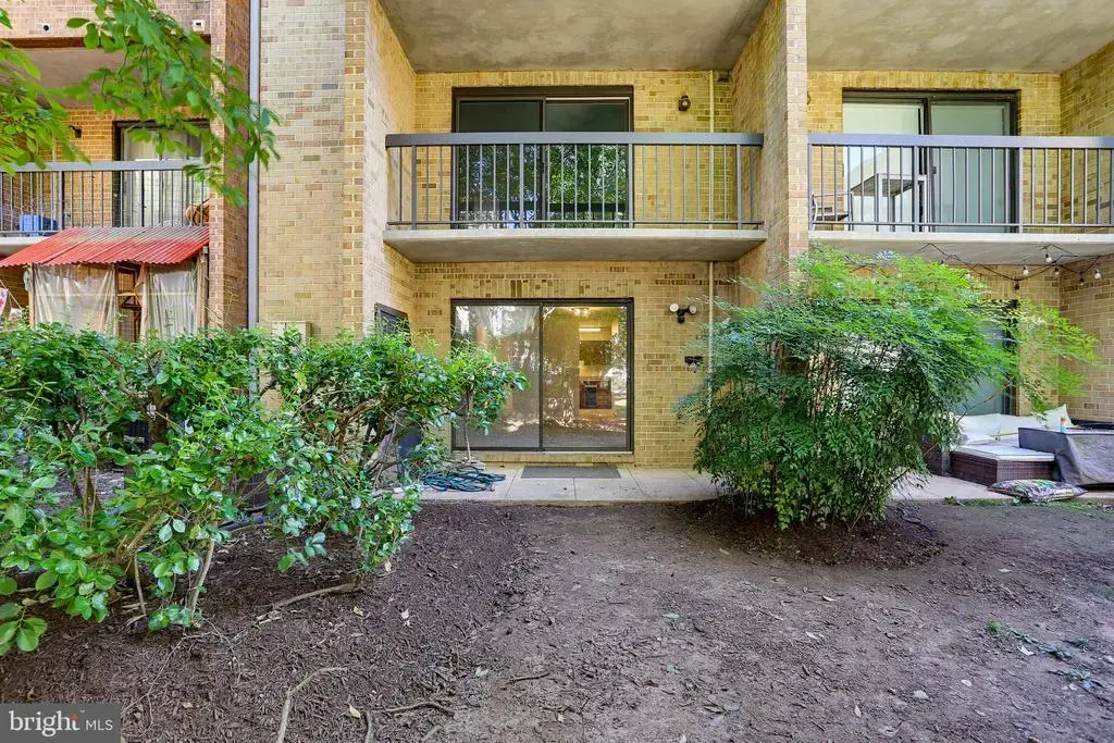 5139 Dudley Ln #48, BETHESDA