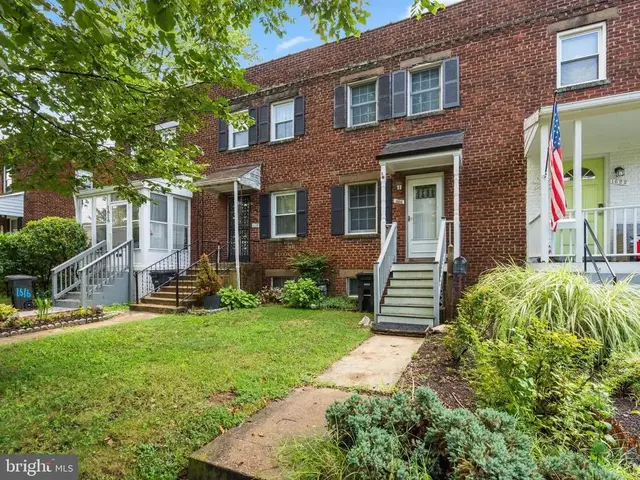 1620 Boyle St, Alexandria