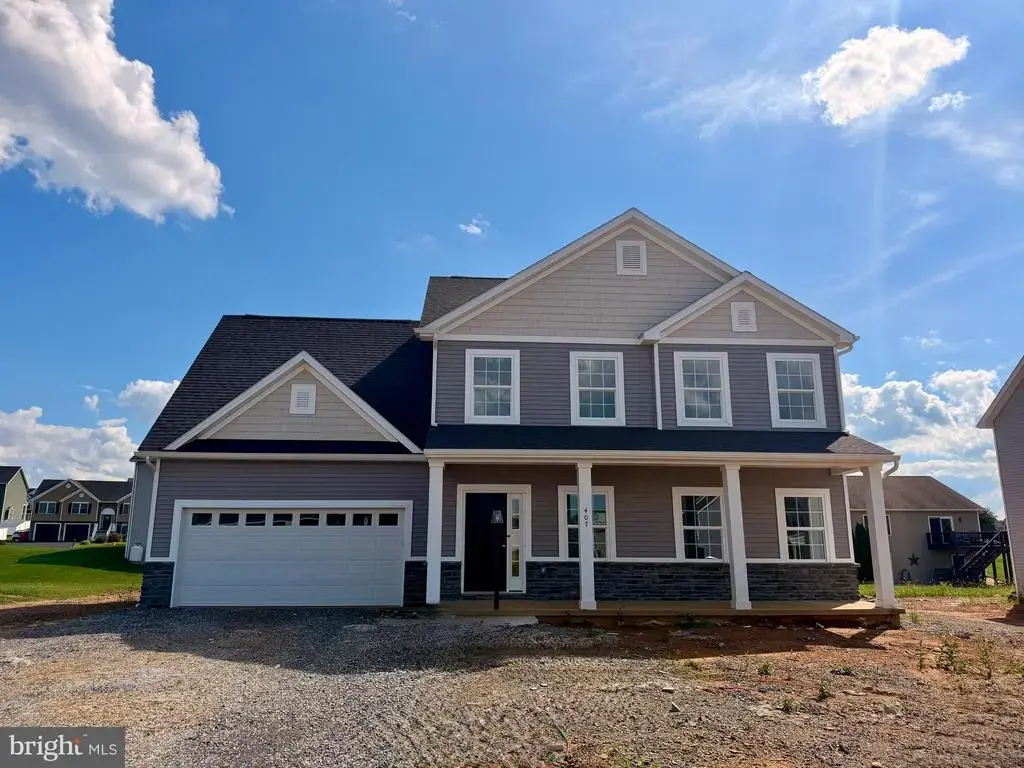 407 E. Clarissa Dr, SHIPPENSBURG