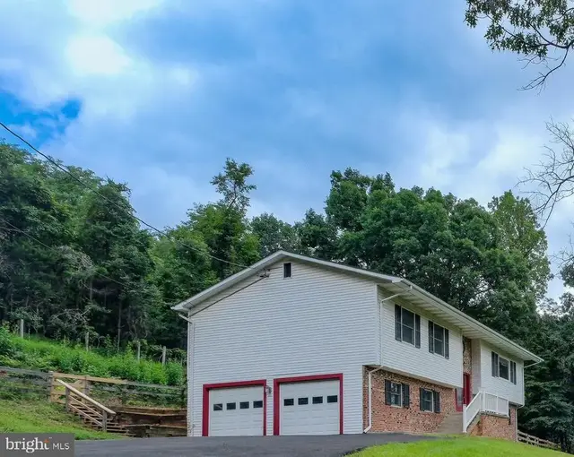 22 Wealthy Rd, Linden