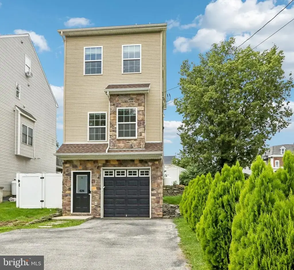 626 Fulton St, CONSHOHOCKEN
