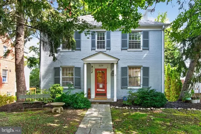 3129 Worthington St Nw, Washington