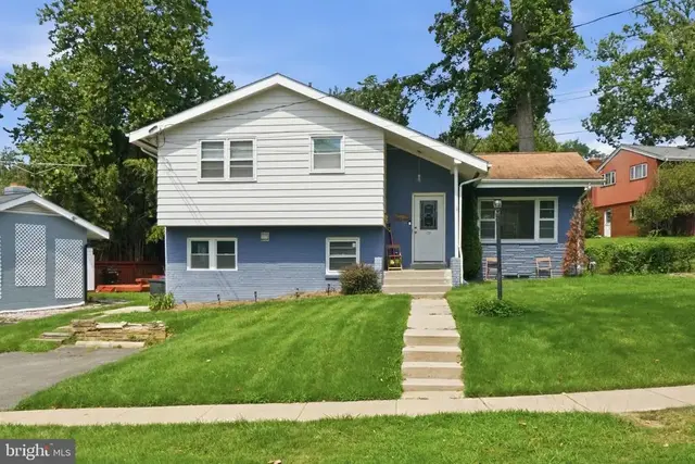 11317 College View Dr, Silver Spring