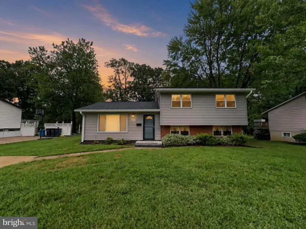 8636 Reicher St, LANDOVER
