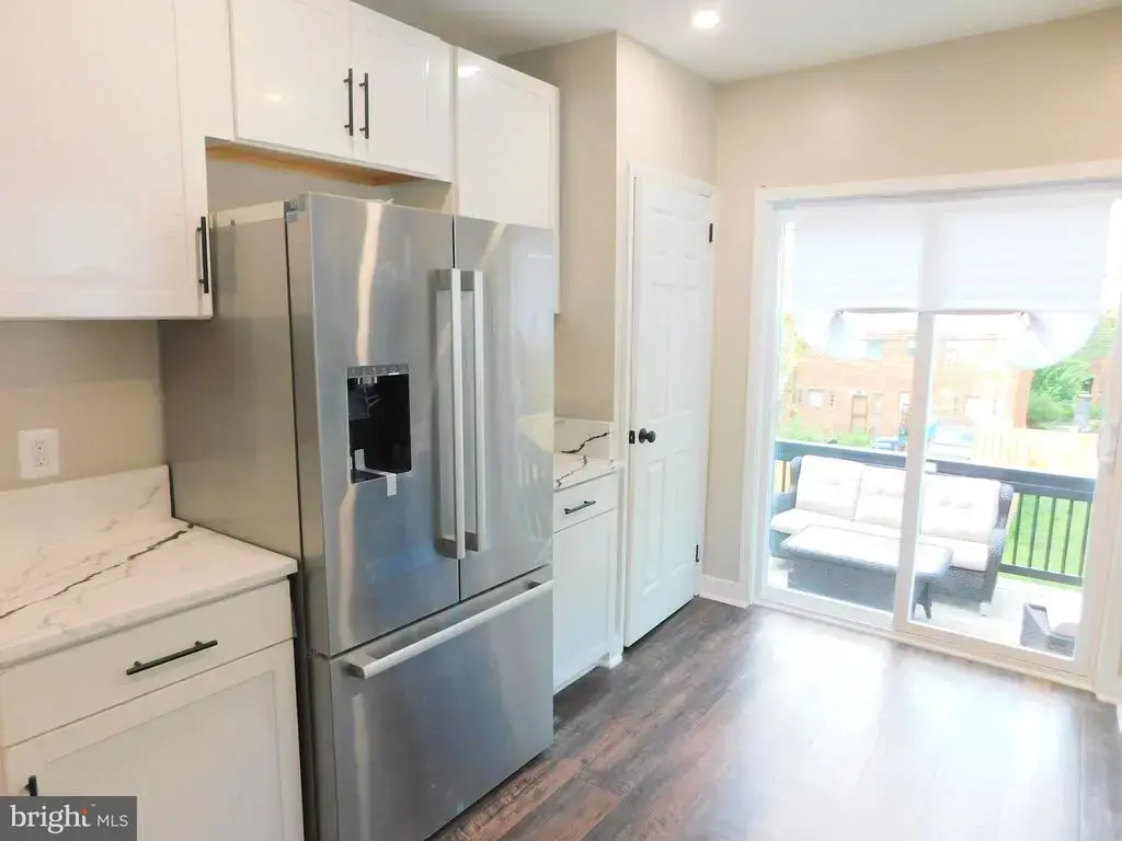 24 53rd Pl Se, WASHINGTON