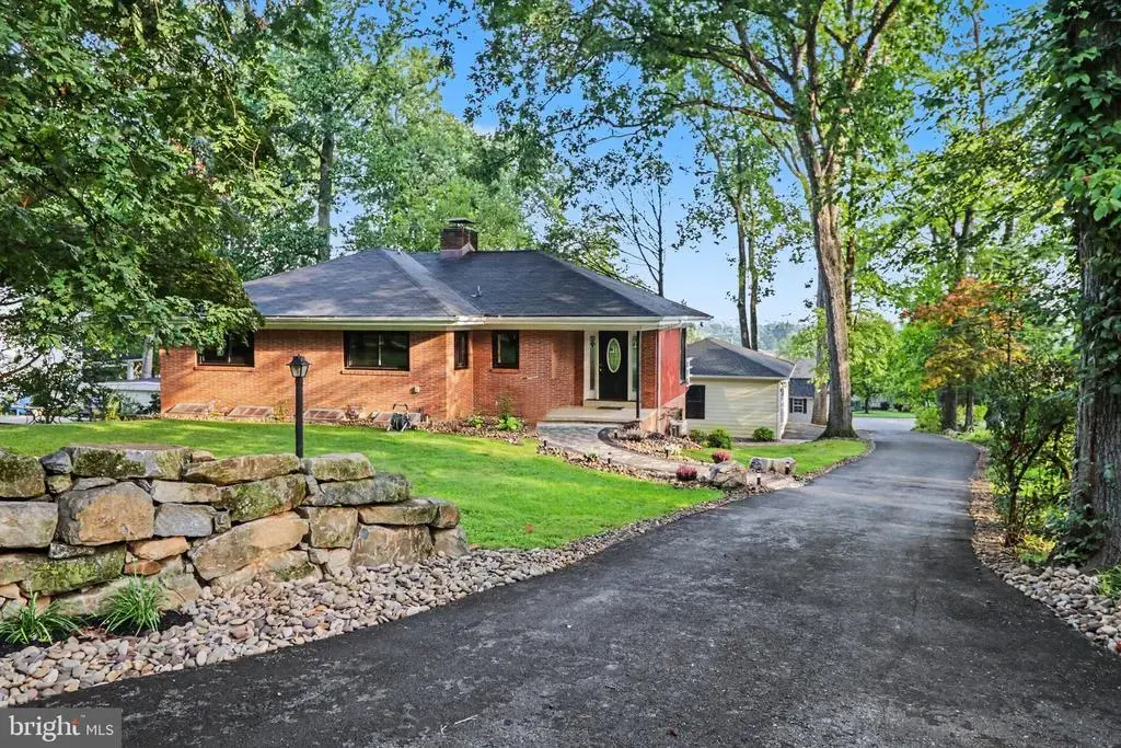 95 S Hills Dr Dr, HERSHEY