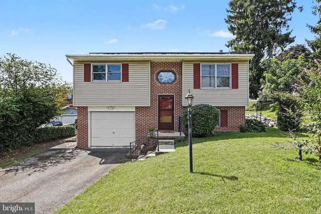 1 Cherry Ave, MARIETTA