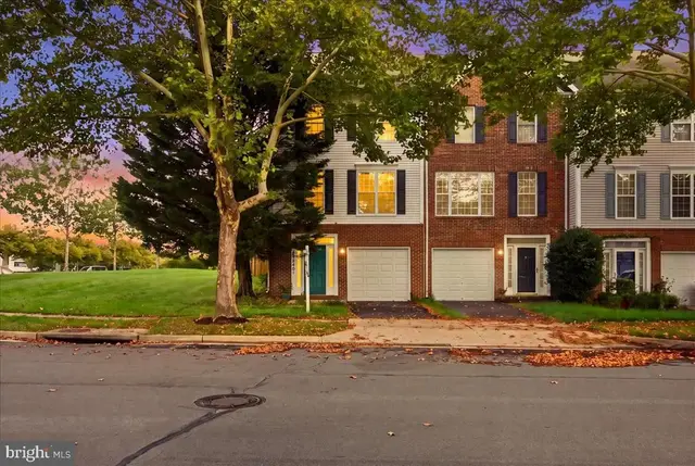 42840 Golf View Dr, Chantilly