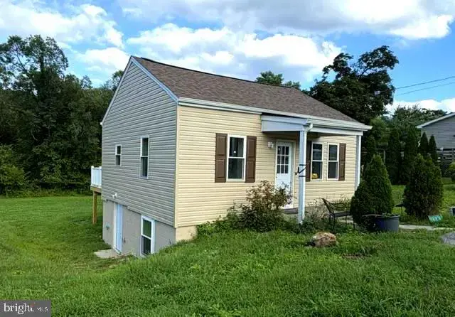 126 Fairview Dr, Hancock