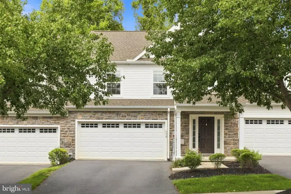 350 Wendover Way, LANCASTER