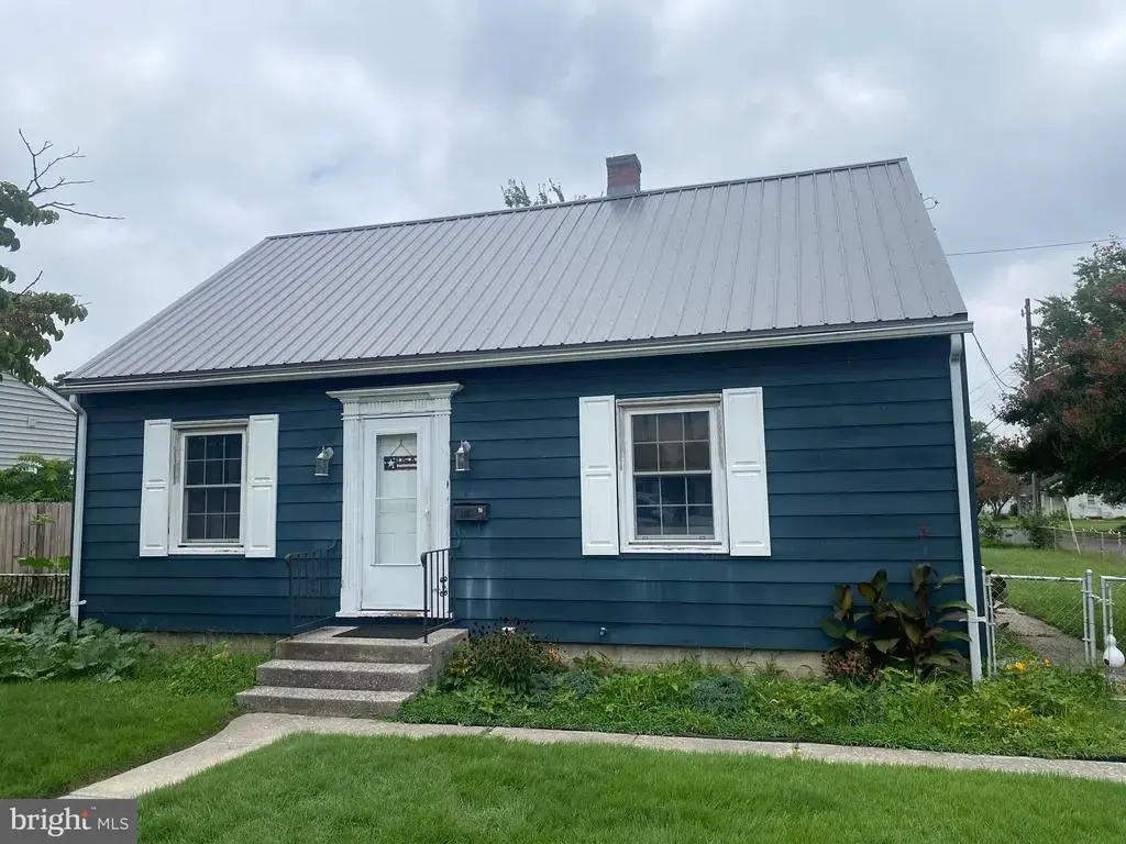 19 N Pine Street Ext, SEAFORD