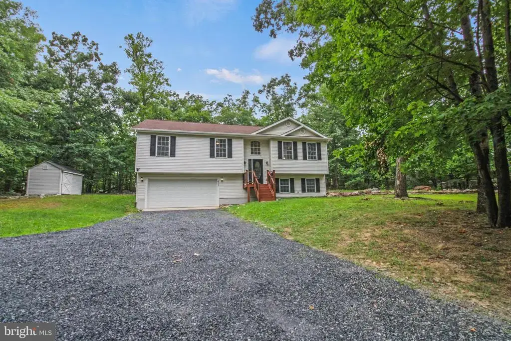 423 Panther Dr, WINCHESTER