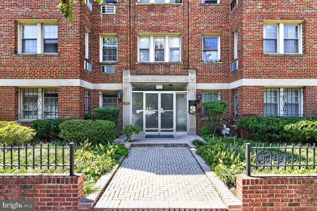 3028 Wisconsin Ave Nw #105, WASHINGTON
