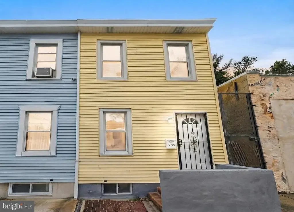 203 3rd St, TRENTON