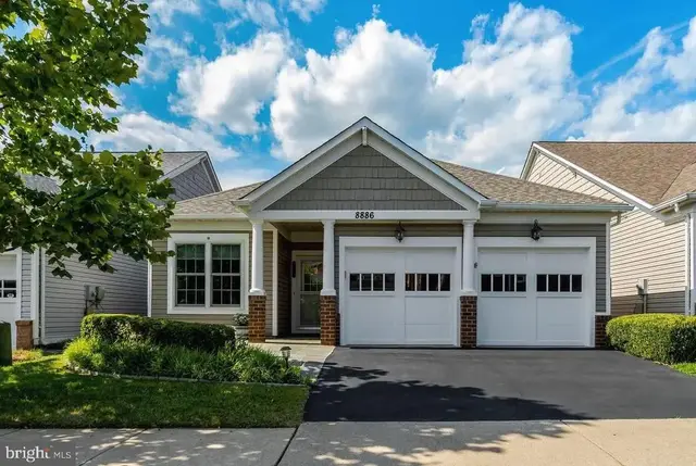 8886 Calla Lily Ct, Lorton