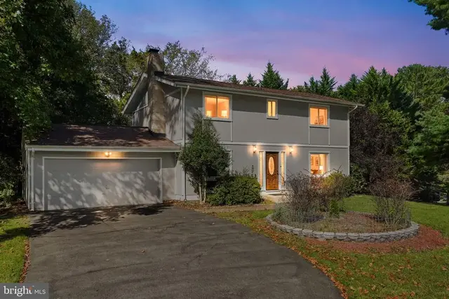 11501 Piney Lodge Rd, North Potomac