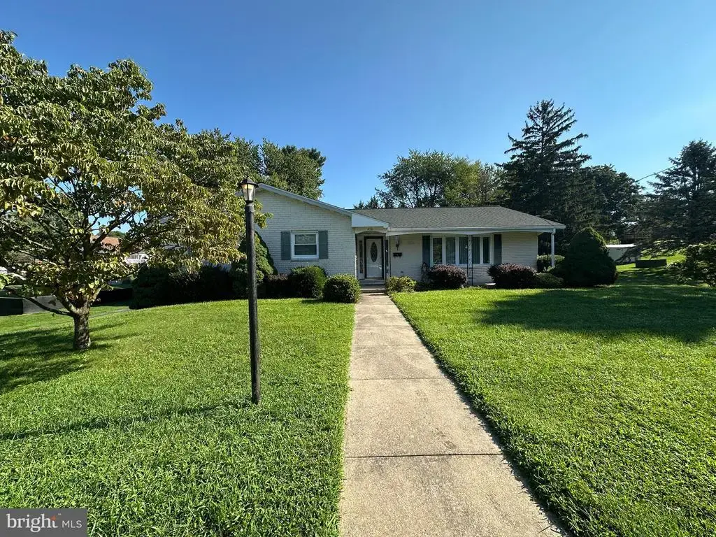 410 W Seventh Street, WAYNESBORO