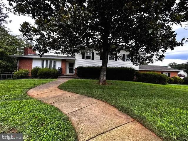 7260 Mosby Dr, Warrenton
