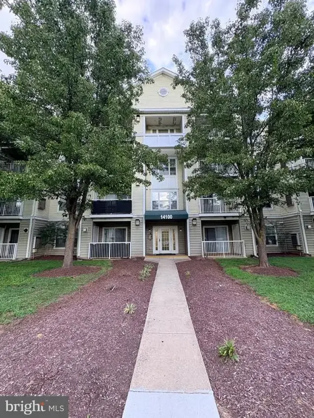 14100 Farnsworth Ln #2104, Upper Marlboro