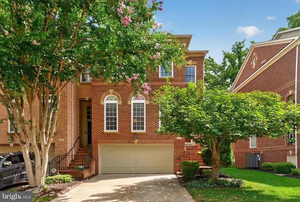 9199 Point Replete Dr, FORT BELVOIR