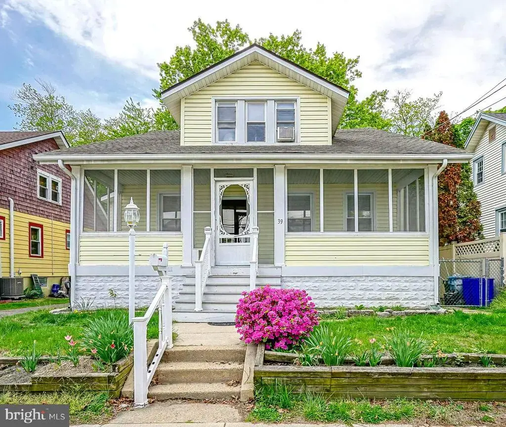 39 Watkins Ave, WOODBURY