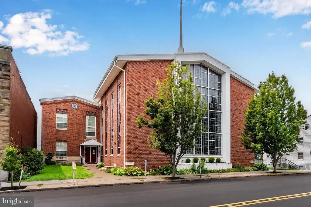 347 Market St, MILLERSBURG