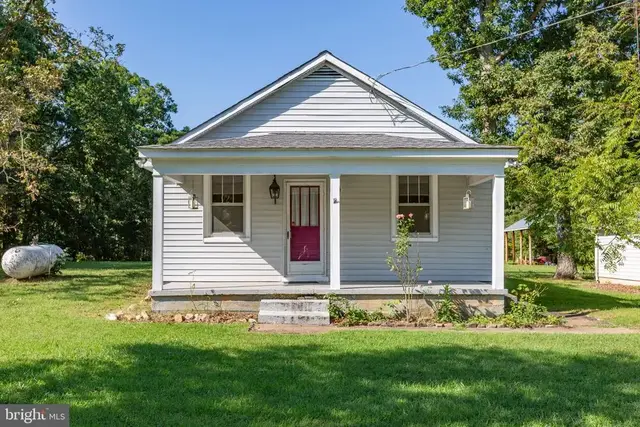 1571 Truslow Rd, Fredericksburg