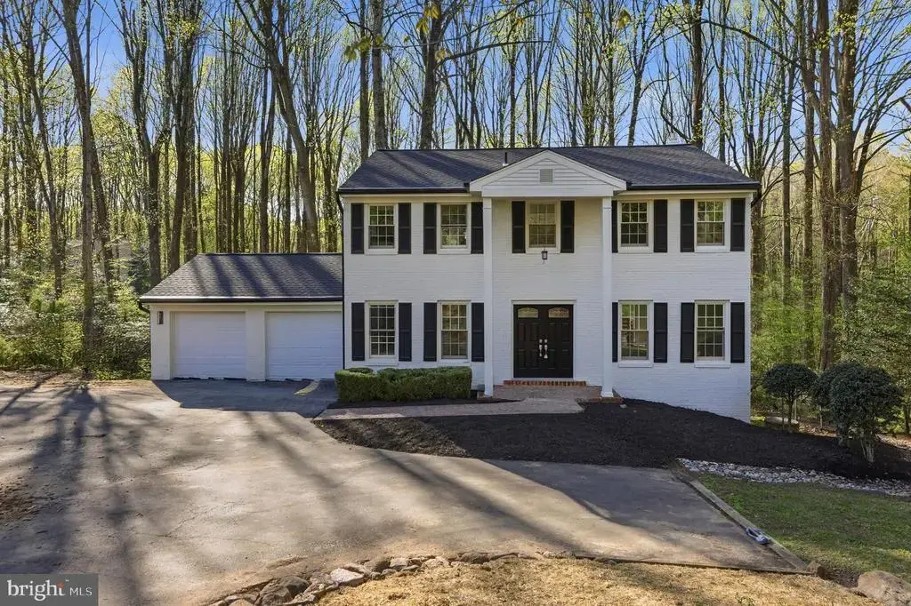 12136 Westwood Hills Dr, HERNDON