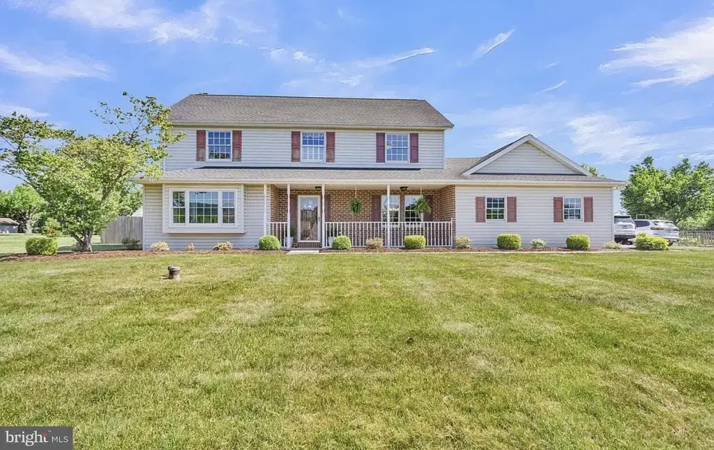 1813 Hunter Dr, MECHANICSBURG