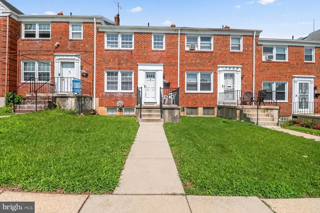 1454 Barrett Rd, WOODLAWN