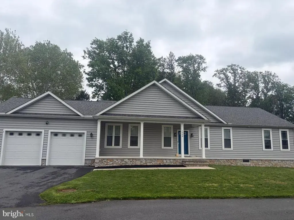 1906 Porter Rd, BEAR