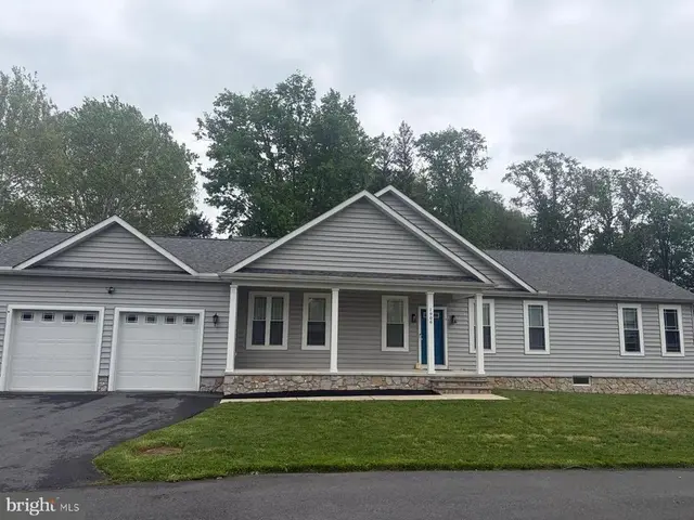 1906 Porter Rd, Bear