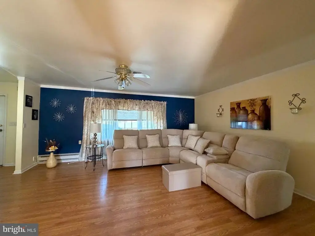 1203a Shetland Dr, LAKEWOOD