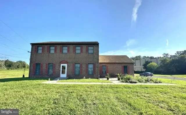 735 E Township Line Rd, Blue Bell