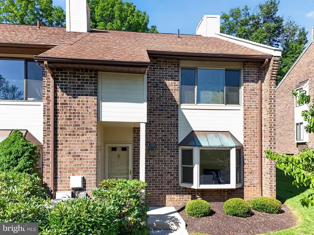 48 Elan Ln, CHESTERBROOK