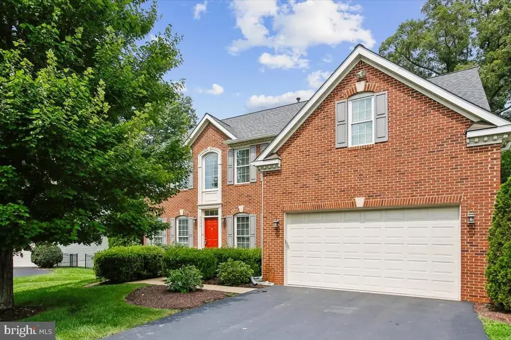 8558 Fisher Woods Dr, LORTON