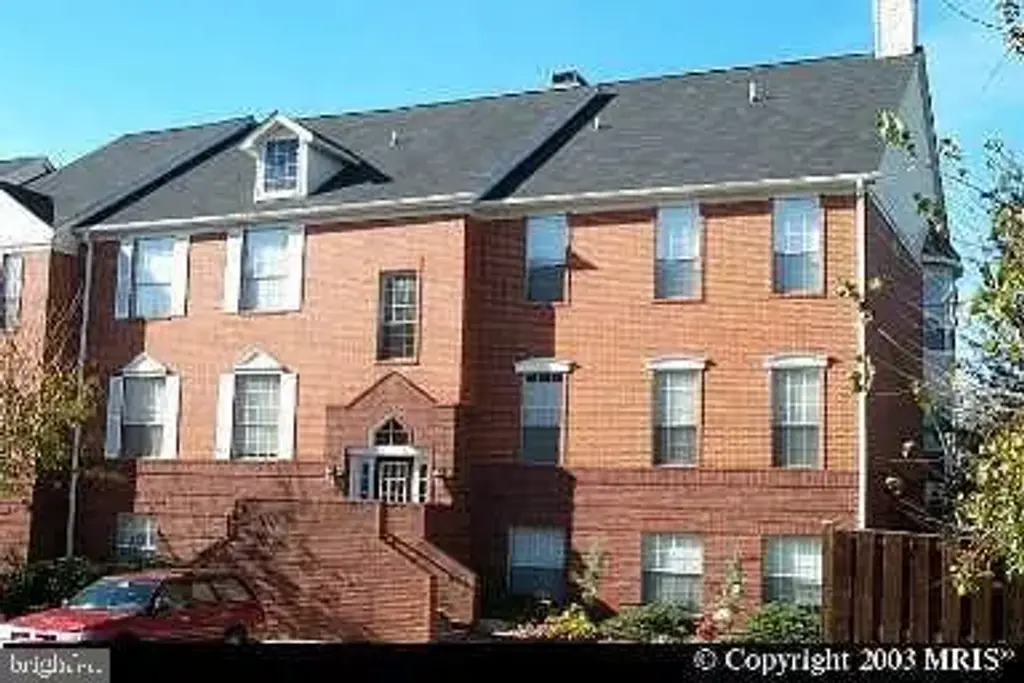 662 Gateway Dr Se #213, LEESBURG