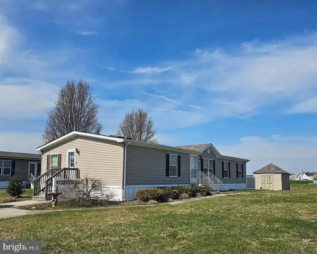 100 Piedmont Dr #224, DOVER