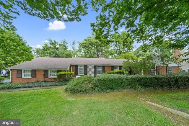 36 Covered Bridge Ln, Newark