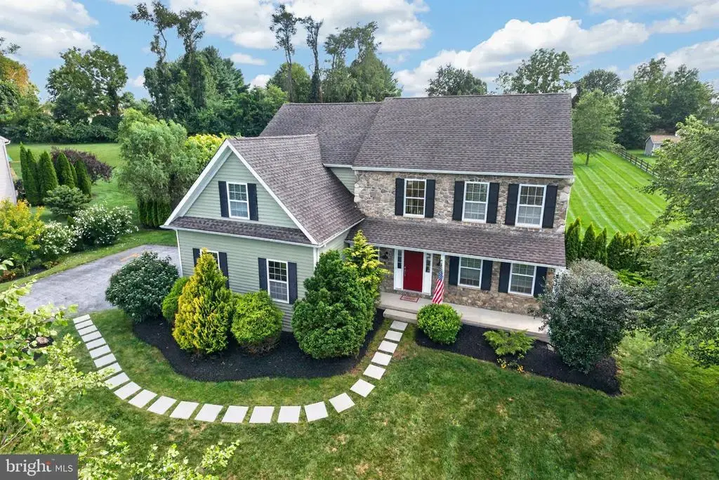 16 Michael Ct, COATESVILLE