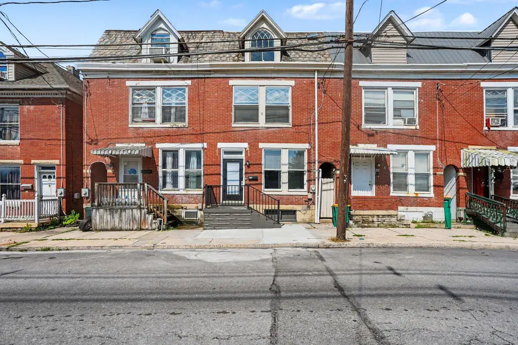 33 S Franklin St, CHAMBERSBURG
