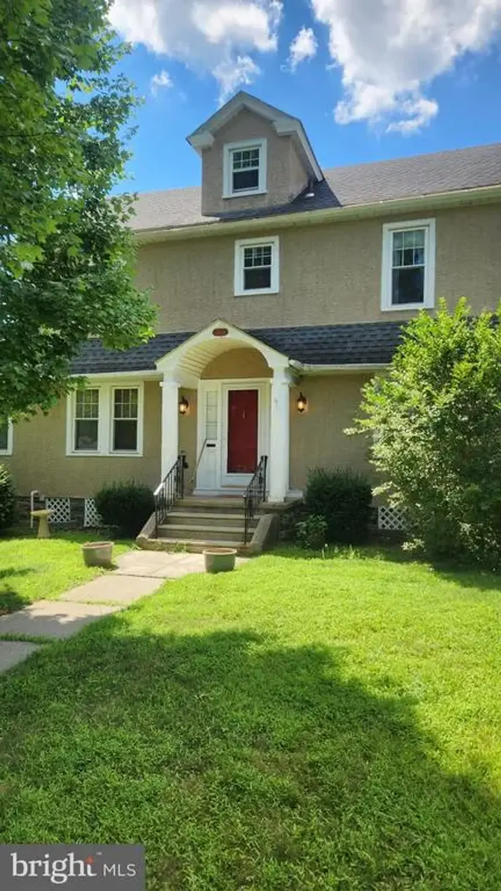 2114 Kenmore Ave, GLENSIDE