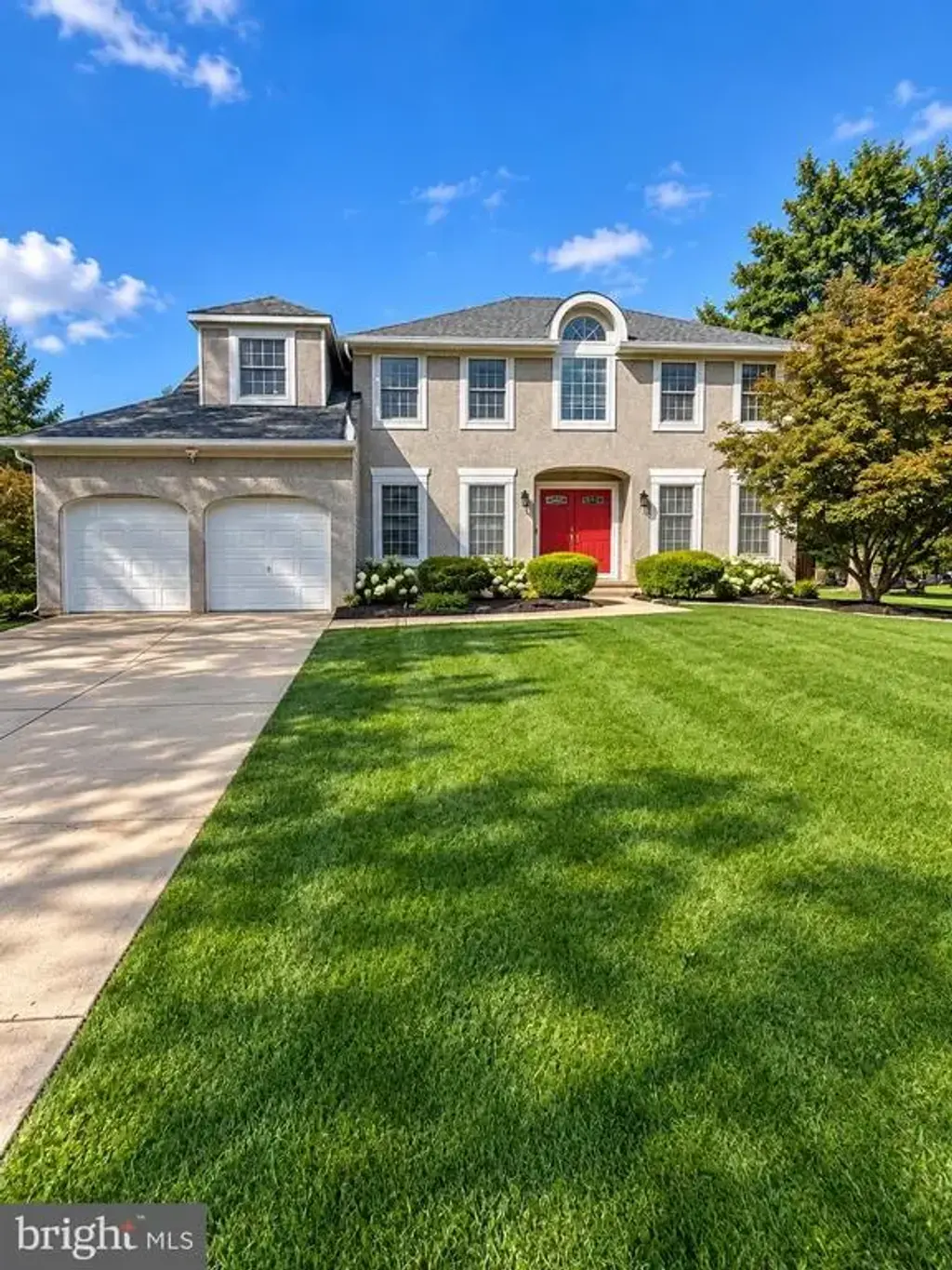 16 Kensington Dr, EASTAMPTON TWP