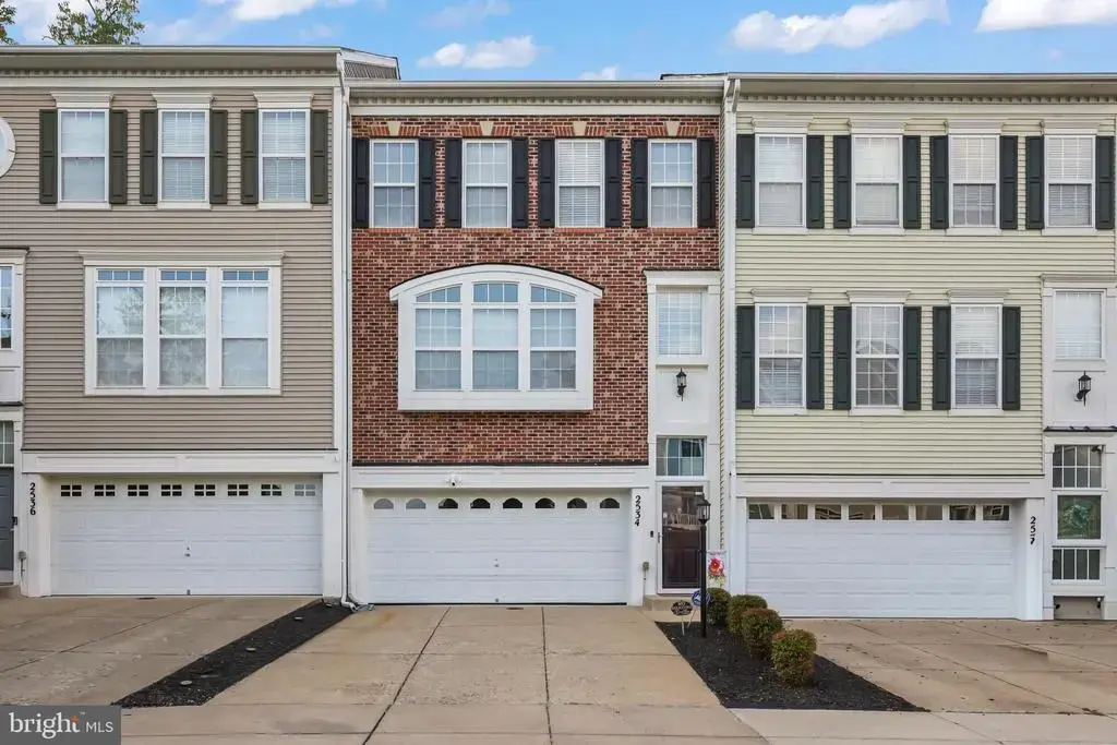 2534 Basin View Ln, WOODBRIDGE
