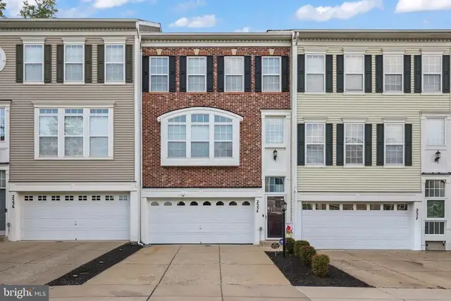 2534 Basin View Ln, Woodbridge